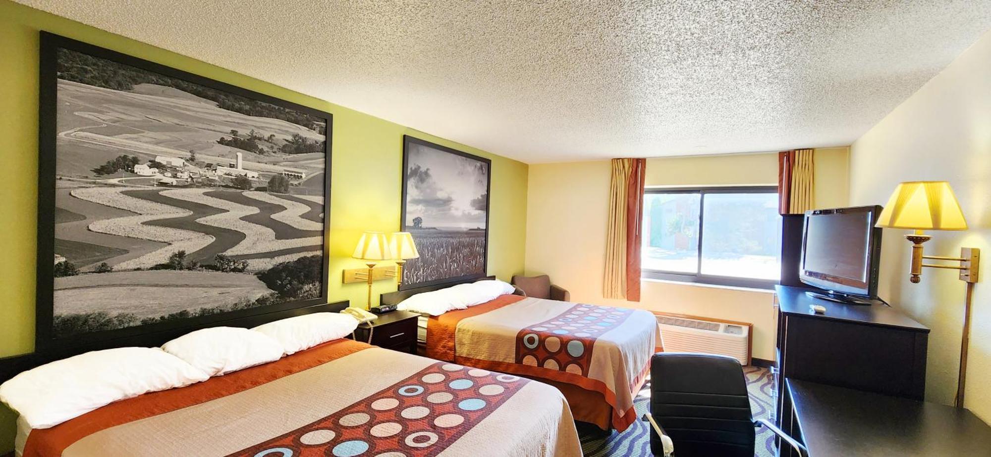 Super 8 By Wyndham Newton Hotel Bagian luar foto